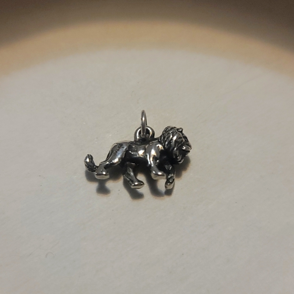 James Avery Lion Charm Retired